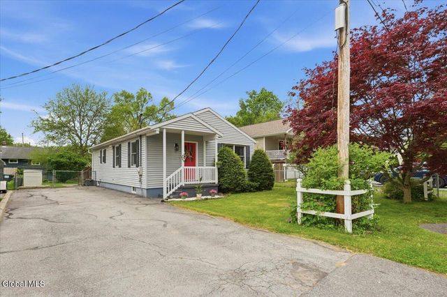 11 E Tremont Street, Glens Falls, NY 12801