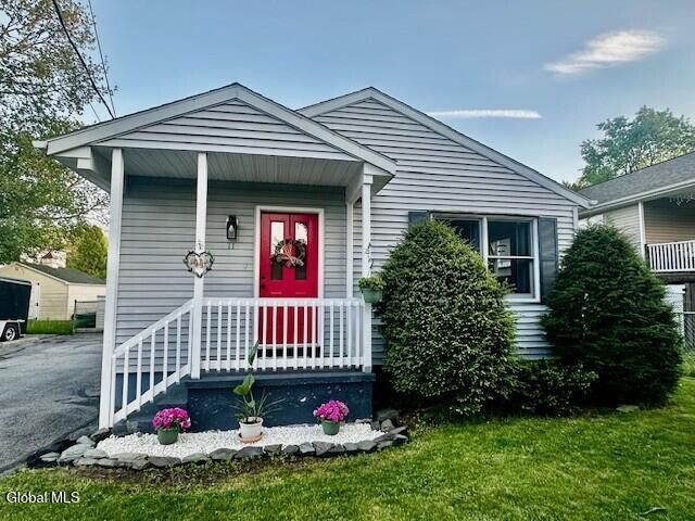 11 E Tremont Street, Glens Falls, NY 12801