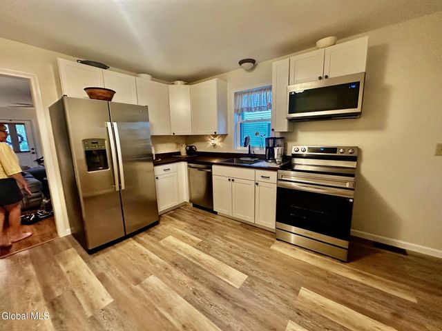 11 E Tremont Street, Glens Falls, NY 12801