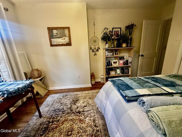 11 E Tremont Street, Glens Falls, NY 12801