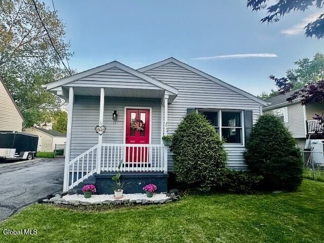 11 E Tremont Street, Glens Falls, NY 12801