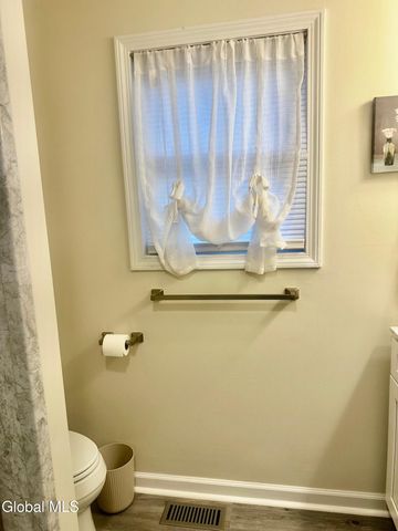 11 E Tremont Street, Glens Falls, NY 12801
