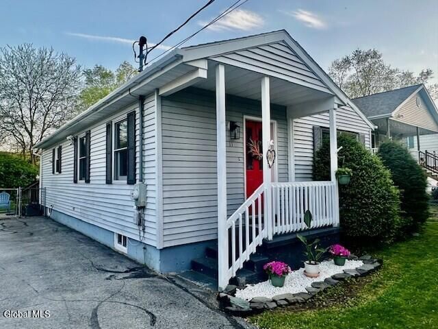 11 E Tremont Street, Glens Falls, NY 12801