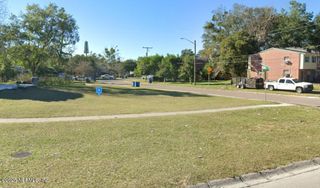 7046 KEN KNIGHT Drive E, Jacksonville, FL 32209