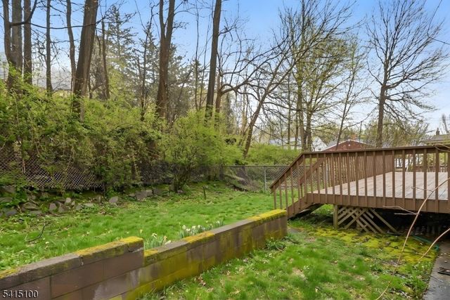 15 N 16Th St, Hawthorne Boro, NJ 07506