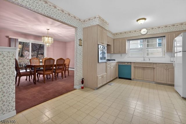15 N 16Th St, Hawthorne Boro, NJ 07506