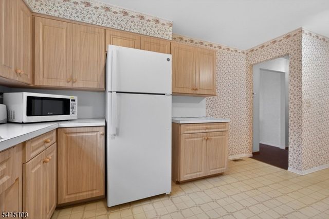 15 N 16Th St, Hawthorne Boro, NJ 07506