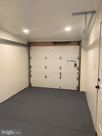 319 N RESERVOIR ST, Lancaster, PA 17602