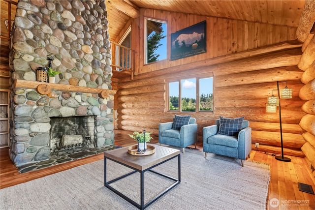 1231 Willeys Lake Rd, Ferndale, WA 98248