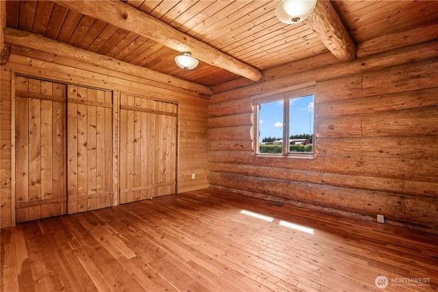 1231 Willeys Lake Rd, Ferndale, WA 98248