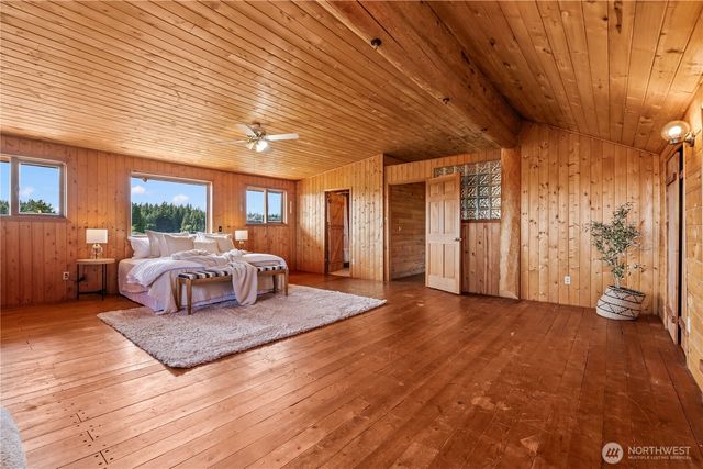1231 Willeys Lake Rd, Ferndale, WA 98248