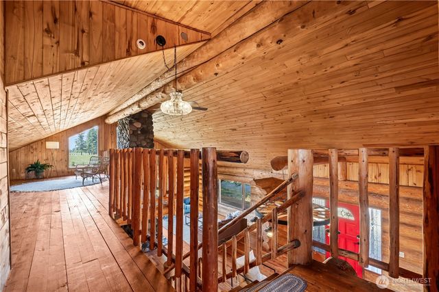 1231 Willeys Lake Rd, Ferndale, WA 98248