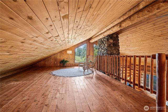 1231 Willeys Lake Rd, Ferndale, WA 98248