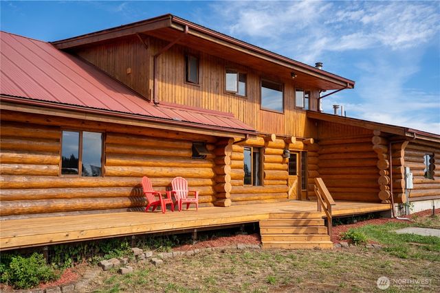 1231 Willeys Lake Rd, Ferndale, WA 98248