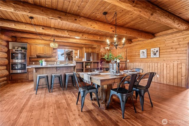 1231 Willeys Lake Rd, Ferndale, WA 98248