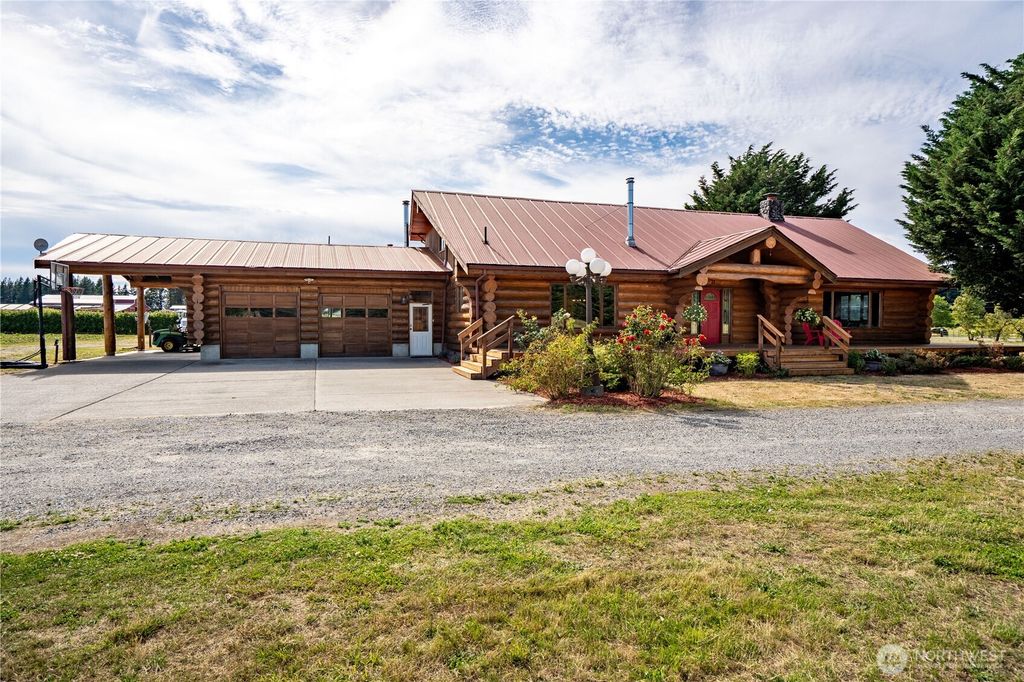 1231 Willeys Lake Rd, Ferndale, WA 98248