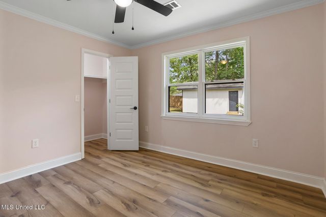 92 Longmeadow Road, Brandon, MS 39042
