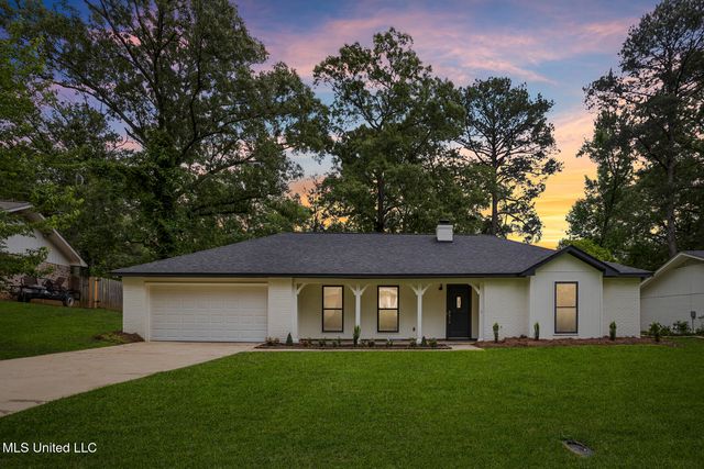 92 Longmeadow Road, Brandon, MS 39042