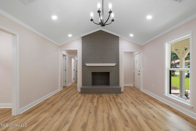 92 Longmeadow Road, Brandon, MS 39042