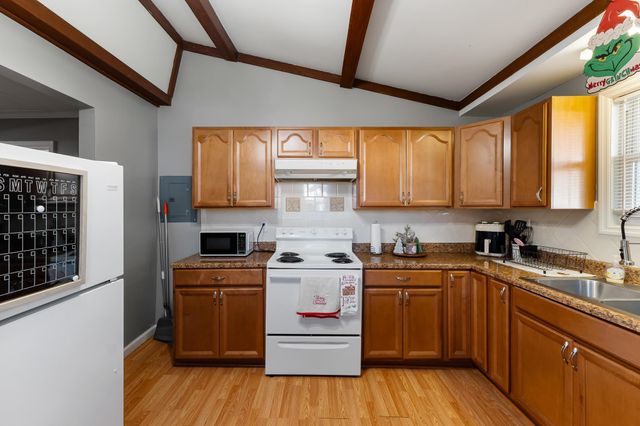 2778 Guyan Avenue, Huntington, WV 25702