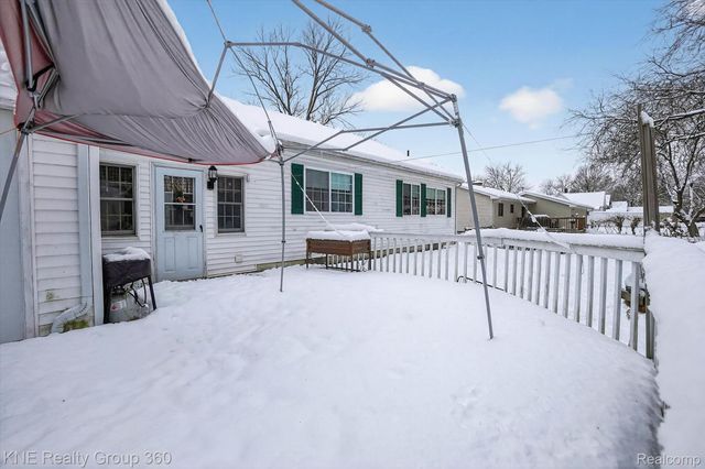 721 E Broad Street, Chesaning Village, MI 48616