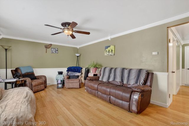 721 E Broad Street, Chesaning Village, MI 48616