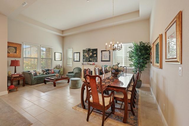 2841 Primrose Dr, Lodi, CA 95242
