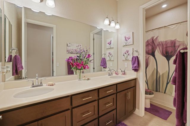 2841 Primrose Dr, Lodi, CA 95242