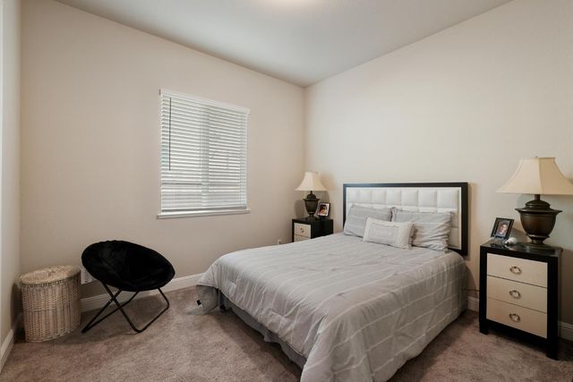 2841 Primrose Dr, Lodi, CA 95242