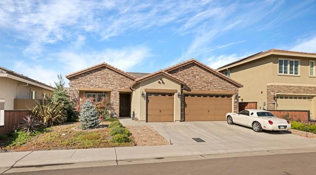 2841 Primrose Dr, Lodi, CA 95242
