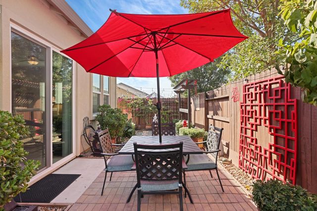 2841 Primrose Dr, Lodi, CA 95242