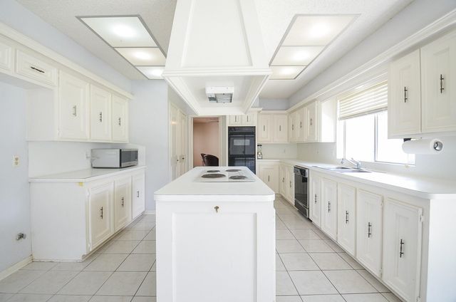 3022 Cypress Point Drive, Missouri City, TX 77459
