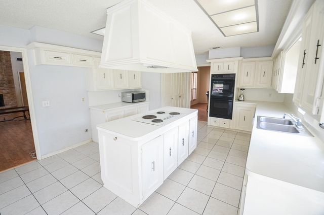 3022 Cypress Point Drive, Missouri City, TX 77459
