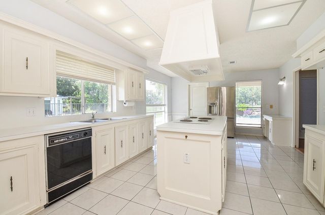 3022 Cypress Point Drive, Missouri City, TX 77459