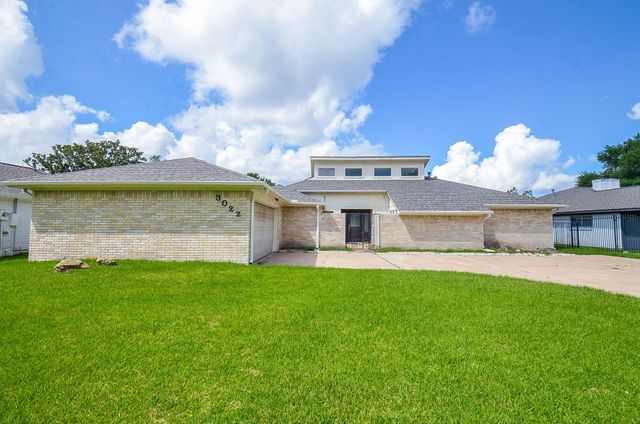3022 Cypress Point Drive, Missouri City, TX 77459