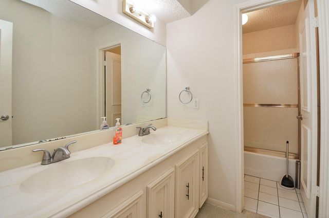 3022 Cypress Point Drive, Missouri City, TX 77459