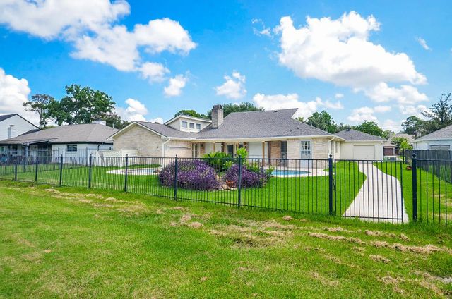 3022 Cypress Point Drive, Missouri City, TX 77459