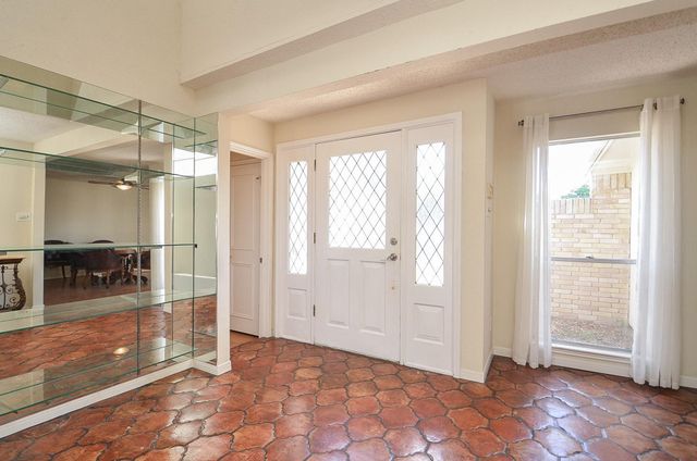 3022 Cypress Point Drive, Missouri City, TX 77459