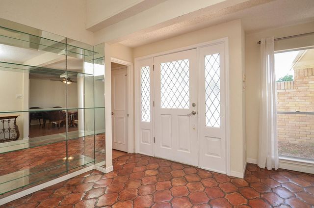 3022 Cypress Point Drive, Missouri City, TX 77459