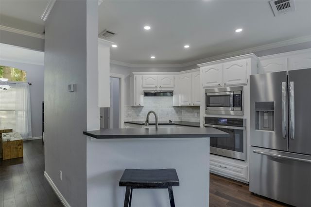 5205 Shadow Glen Drive, Grapevine, TX 76051