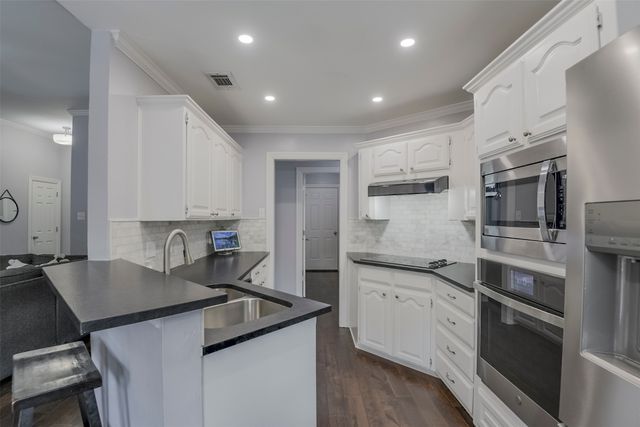 5205 Shadow Glen Drive, Grapevine, TX 76051