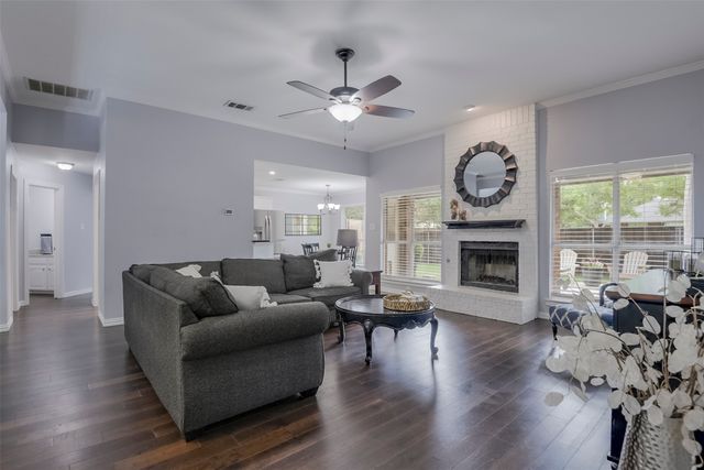 5205 Shadow Glen Drive, Grapevine, TX 76051