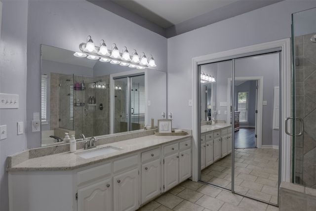 5205 Shadow Glen Drive, Grapevine, TX 76051