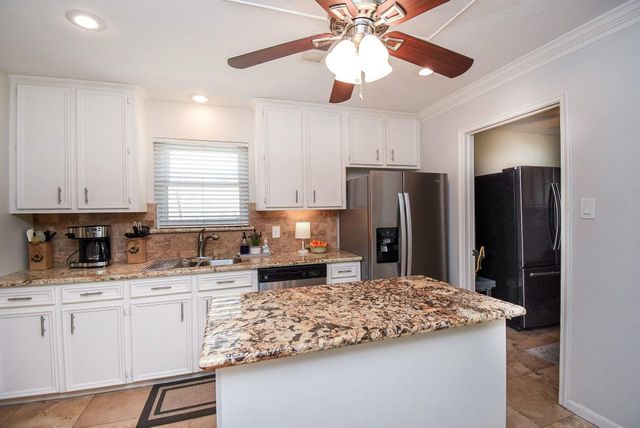 2930 Kevin Lane, Houston, TX 77043