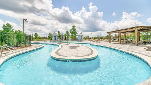 8134 Fox Hunt Dr, Milton, FL 32583