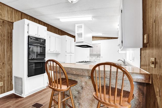 21411 NW 3rd Street, Pembroke Pines, FL 33029