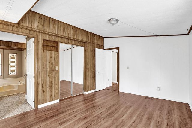 21411 NW 3rd Street, Pembroke Pines, FL 33029