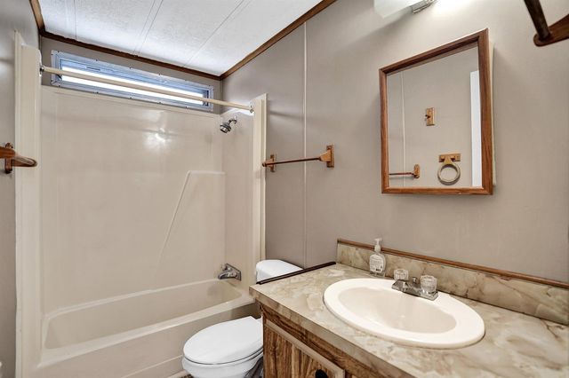 21411 NW 3rd Street, Pembroke Pines, FL 33029