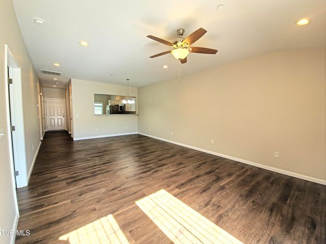 602 North Holston River Drive, 2, Kingsport, TN 37660