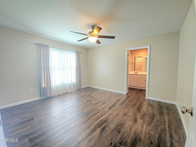 602 North Holston River Drive, 2, Kingsport, TN 37660